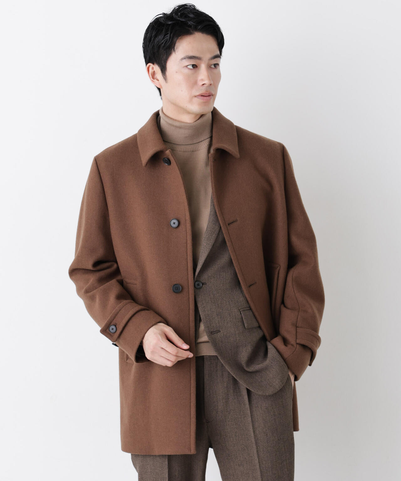 NANO universeの「NEW ON COAT」ショートステンカラーコート(キャメルブラウン)