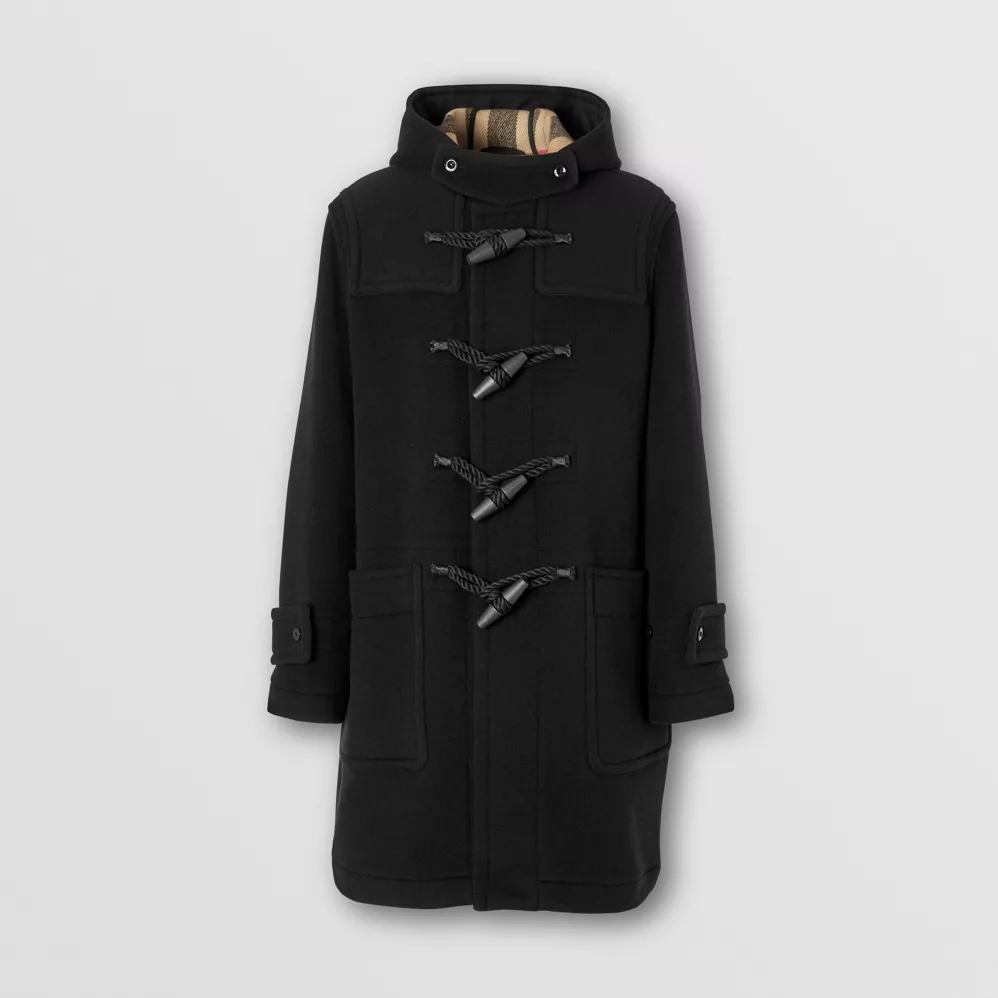 フードの裏がチェックの黒のダッフルコート