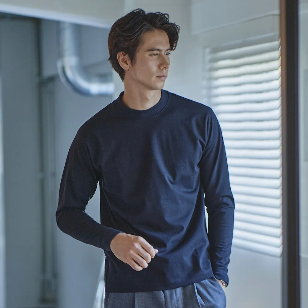 SOLVEの長袖Tシャツ