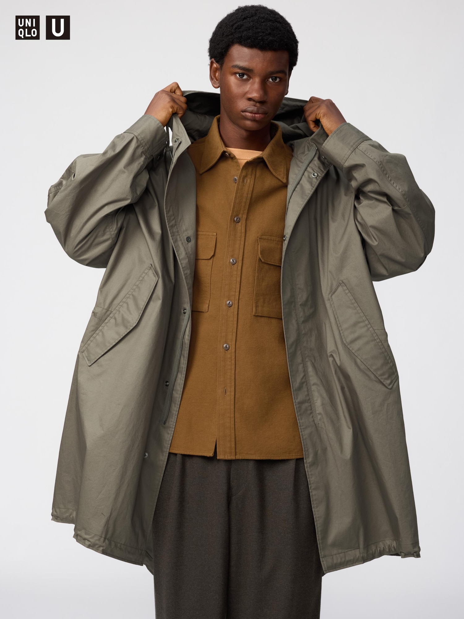 UNIQLOのモッズコート（カーキ）